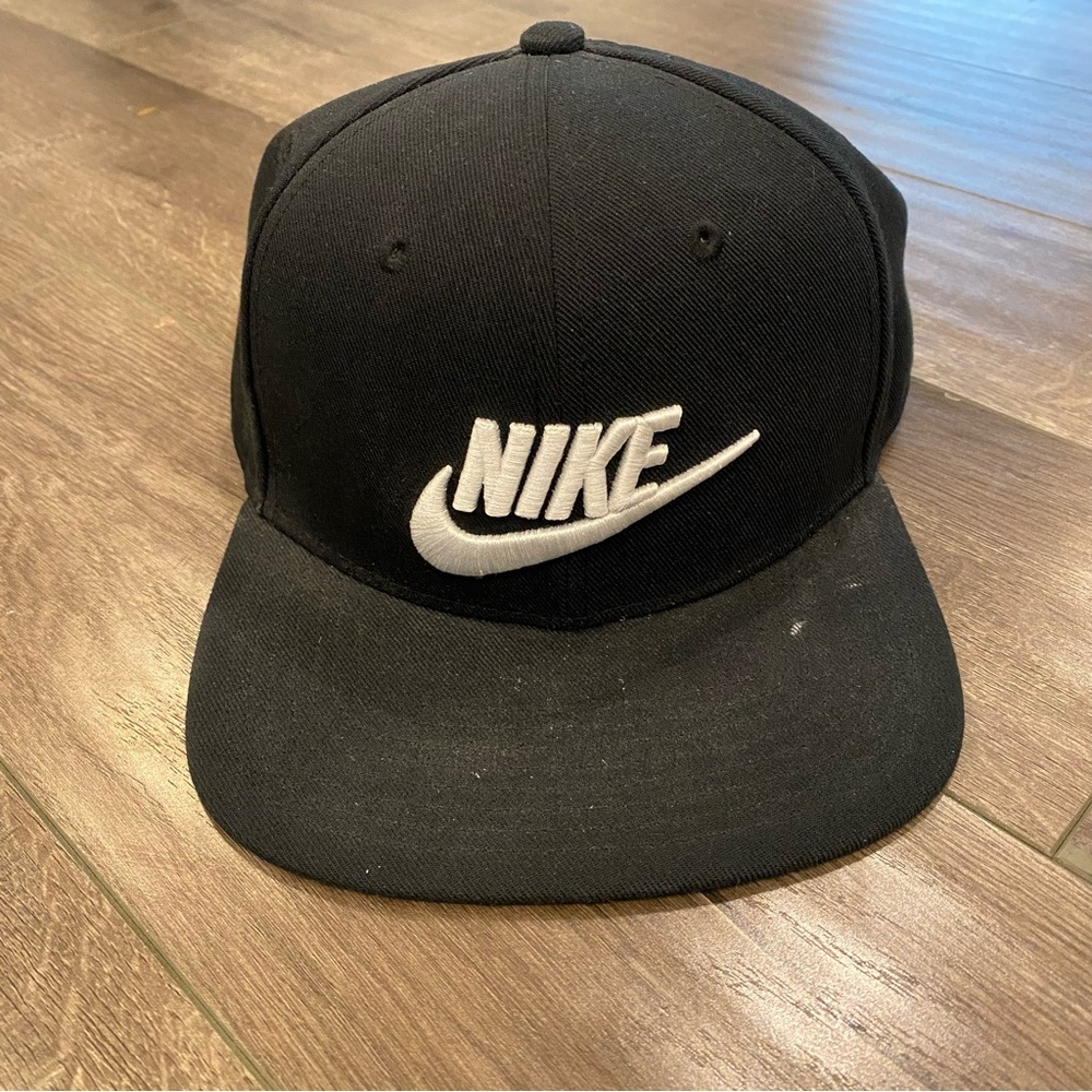 Nike Black and White Logo Hat